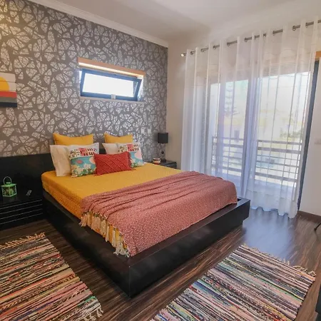 Pilar Beach Home * Nazaré